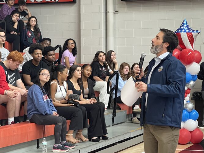 LaRose brings mock election, voting lessons to Steubenville High School